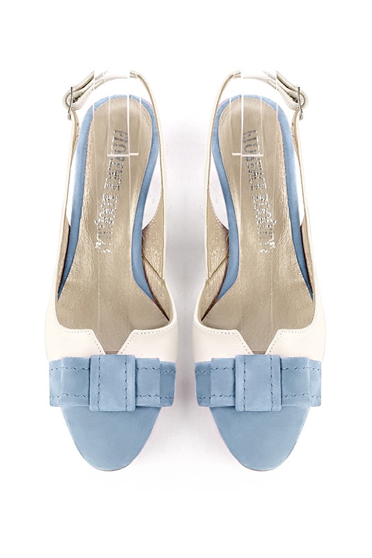 Sky blue and off white women's open back shoes, with a knot. Round toe. Medium block heels. Top view - Florence KOOIJMAN
